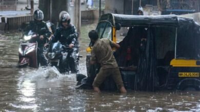 देश के कई राज्‍यों में बारिश-बाढ़ से 76 लोगों की मौत, उत्तराखंड गए MP के पर्यटकों पर गिरे पत्थर